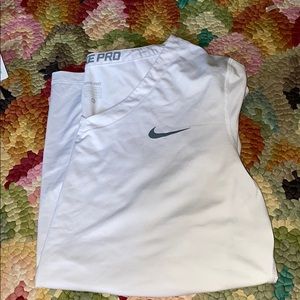 Nike pro short sleeve shirt